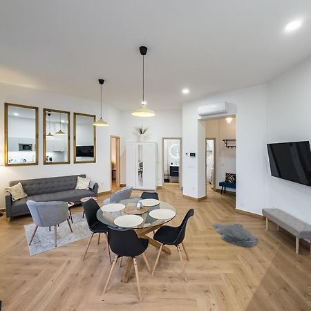 Stafetahaz Apartmanok Vác Exterior foto