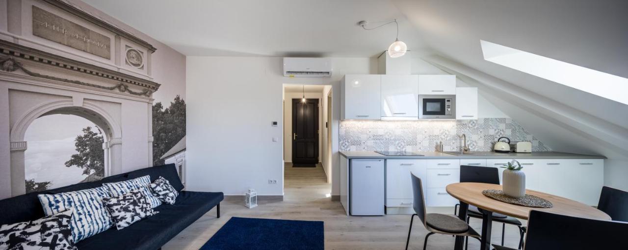Stafetahaz Apartmanok Vác Exterior foto
