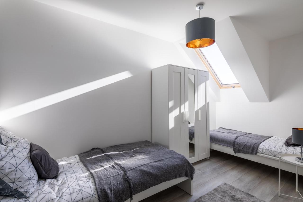 Stafetahaz Apartmanok Vác Exterior foto