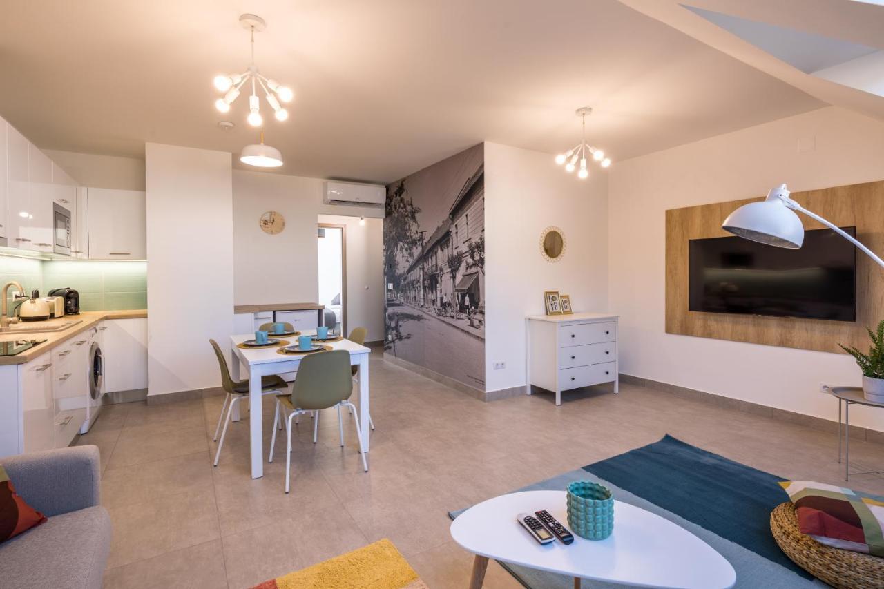 Stafetahaz Apartmanok Vác Exterior foto