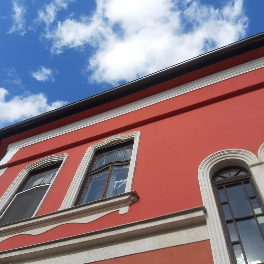 Stafetahaz Apartmanok Vác Exterior foto