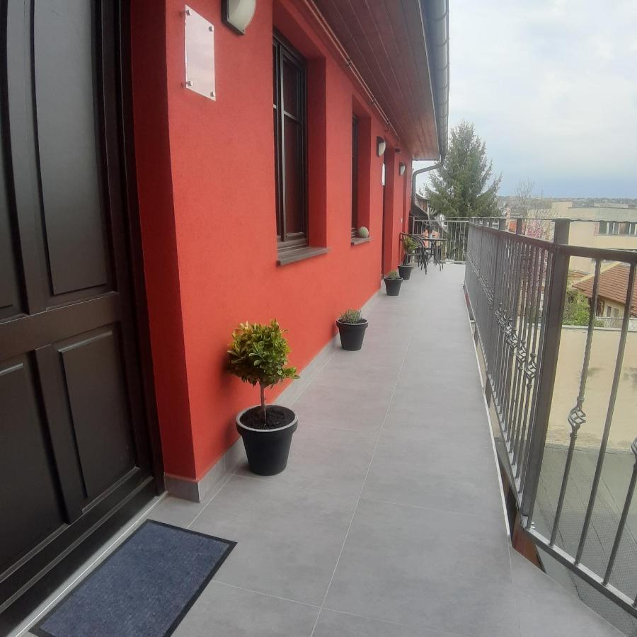 Stafetahaz Apartmanok Vác Exterior foto