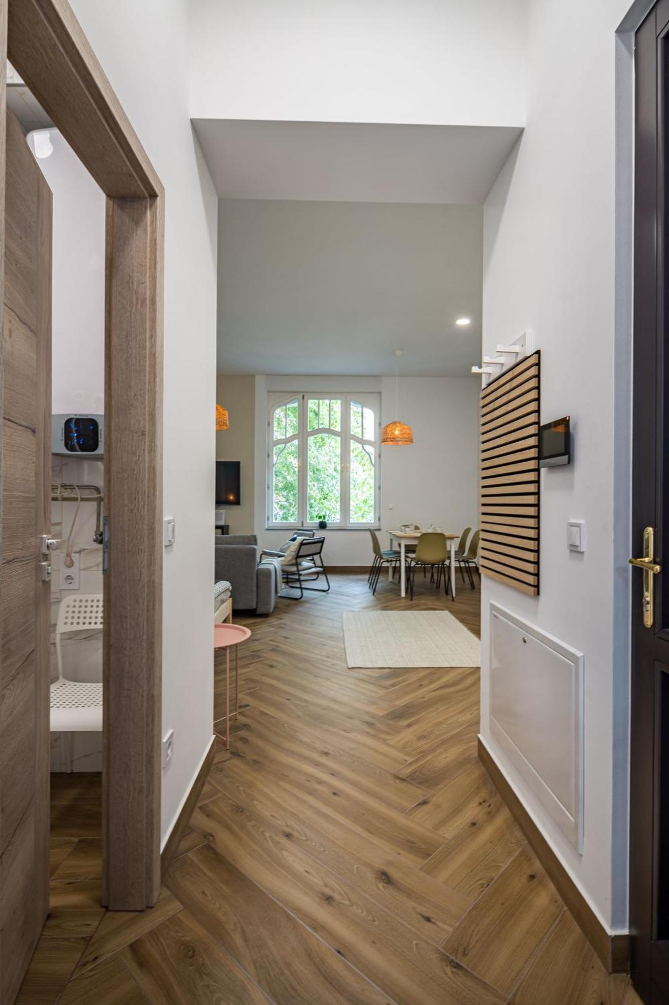 Stafetahaz Apartmanok Vác Exterior foto