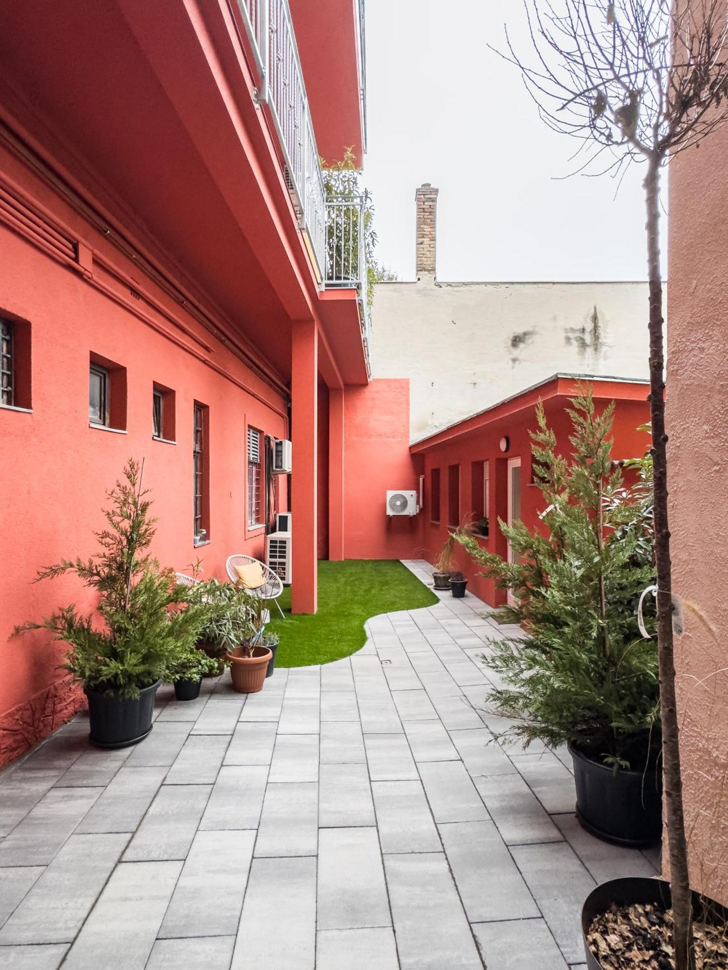 Stafetahaz Apartmanok Vác Exterior foto