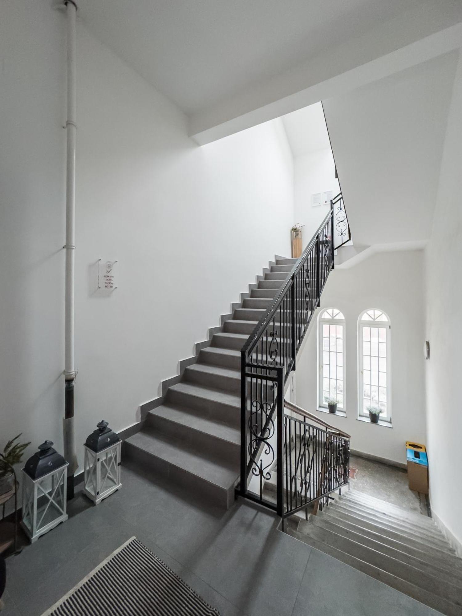 Stafetahaz Apartmanok Vác Exterior foto